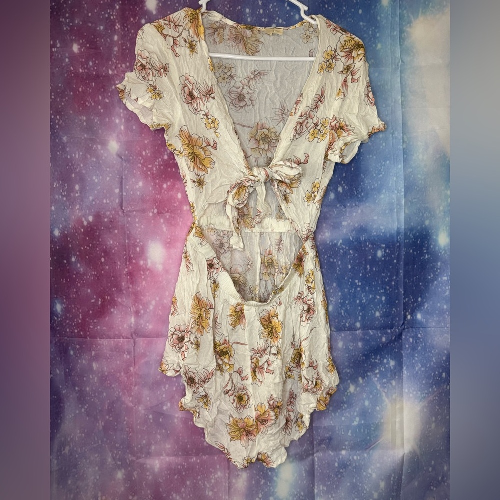 LA hearts romper tie front 🛍